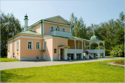 https://www.ribnoe.ru/region/dostoprimechatelnosti/gosudarstvennyy-muzey-zapovednik-s-a-esenina-konstantinovo/