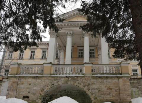 https://liveinmsk.ru/places/parki-i-usadby/uzkoe https://liveinmsk.ru/places/parki-i-usadby/uzkoe