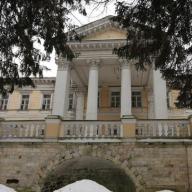 https://liveinmsk.ru/places/parki-i-usadby/uzkoe https://liveinmsk.ru/places/parki-i-usadby/uzkoe
