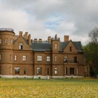 https://yandex.ru/maps/discovery/interesnye-mesta-vokrug-moskvy/?ll=37.075336%2C55.492898&z=7