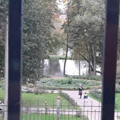  Вид на каскад прудов усадьбы Лопасня-Зачатьевское