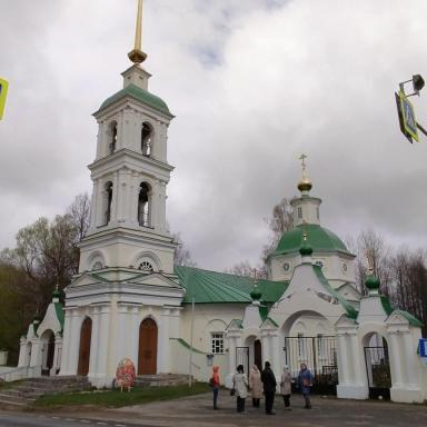 8.Усадебный храм в Спас-Угле, конец XVIII в