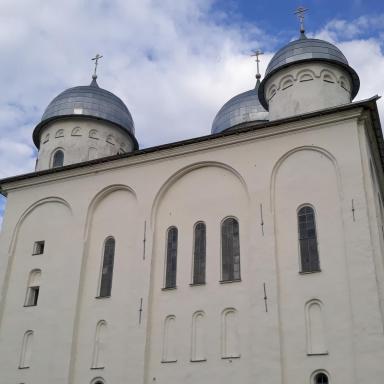8.В Юрьевом монастыре